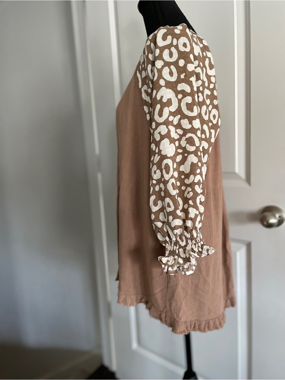 Umgee Casual Boho Chic Tunic Dress SizeS Latte and Animal Print Modern Western